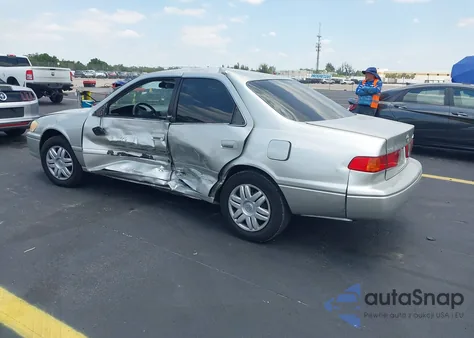 2001 Toyota Camry Le from USA, damaged, VIN 4T1BG22K51U854308